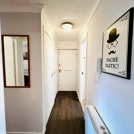 Cityview Retreat - 2-bed - Free Parking Lägenhet Glasgow