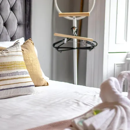 Apartment Dream With Loft West End - Pass The Keys