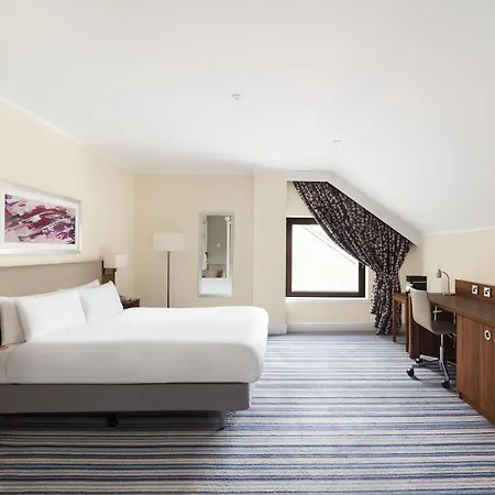 Glasgow - By Ihg Otel