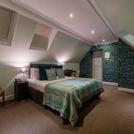 Hotel Sherbrooke Castle