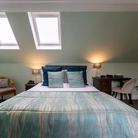 Sherbrooke Castle 4* غلاسغو