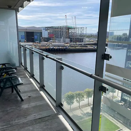Апартаменты Harbour River West End Глазго