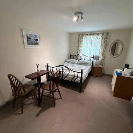Cozy With A Comfy Double Bed Privatunterkunft