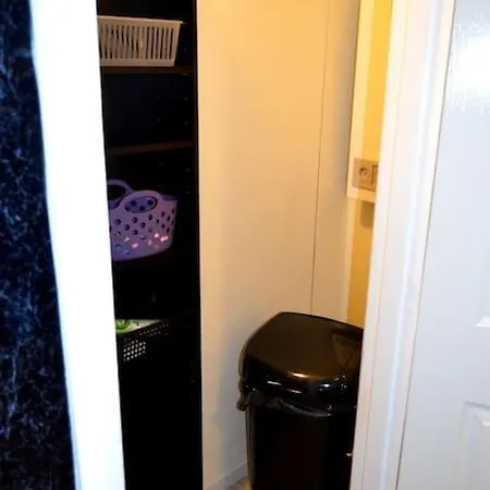 Διαμέρισμα 3 Bedroom - Free Parking & Wifi 350mbps