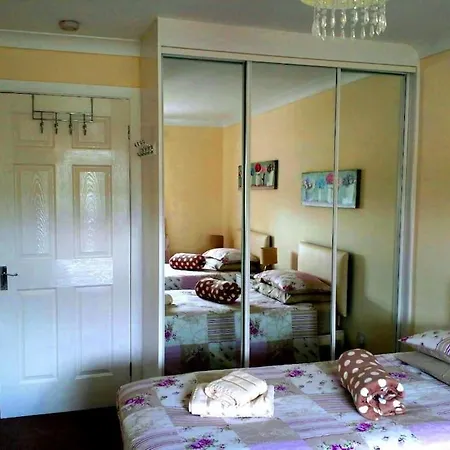 Διαμέρισμα 3 Bedroom - Free Parking & Wifi 350mbps Γλασκώβη