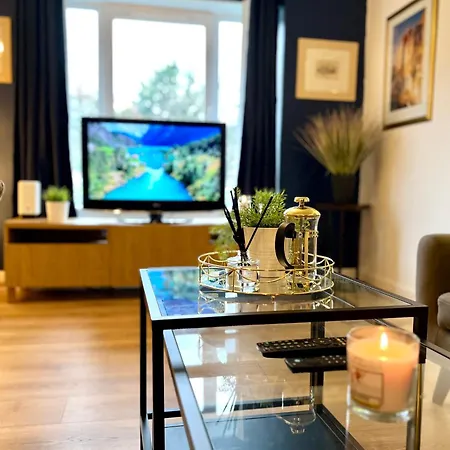 Appartamento Ground Floor Flat With Free Parking & Wifi Glasgow