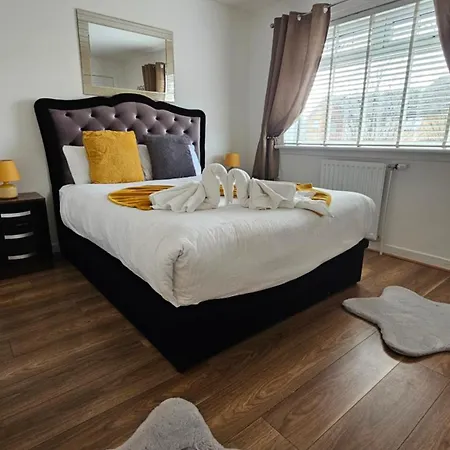度假居 Silverburn New House With Free Parking And Garden *