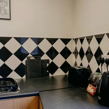 - 1 Bedroom * Glasgow