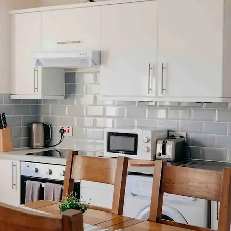 - 1 Bedroom * Glasgow