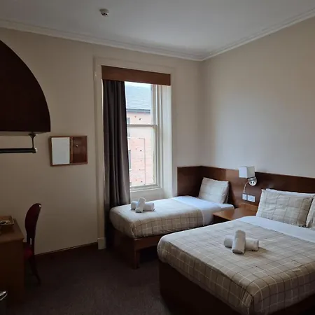 Douglas Hotel