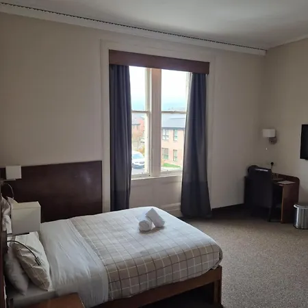 Douglas Hotel