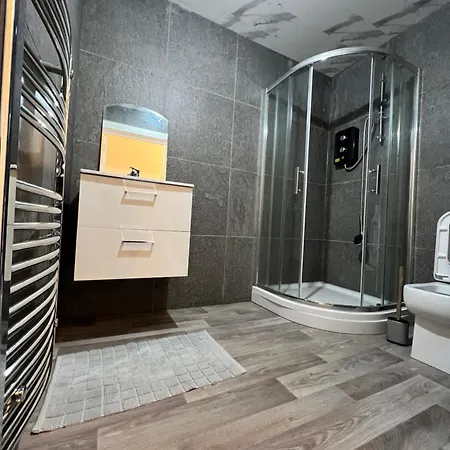 Apartament Garturk Street Bright Modern Ground Floor Flat Queens Park Strathbungo Area