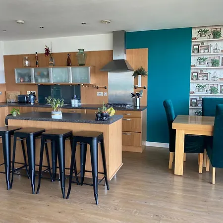 Apartament Metropolitan Nest - Easy Walk To Hydro & Secc Center