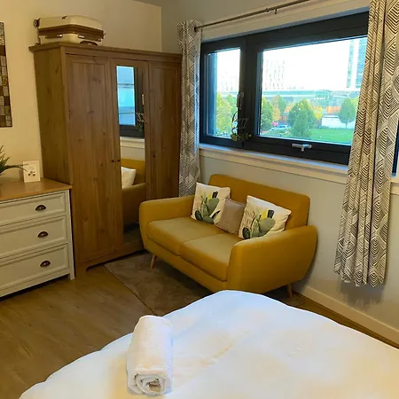 Metropolitan Nest - Easy Walk To Hydro & Secc Center *