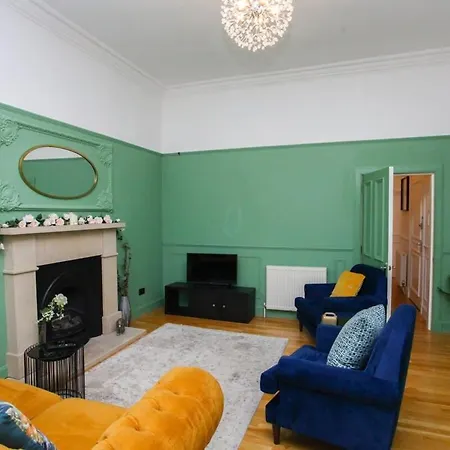 Lovely Spacious 2 Bed Flat Apartamento Glasgow