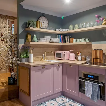 Pass The Keys Magical Mews Hideaway: Quirky Experience Hébergement de vacances *