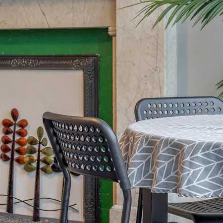 Wonderful West End - Pass The Keys *