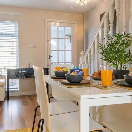 Holiday home Lena House *