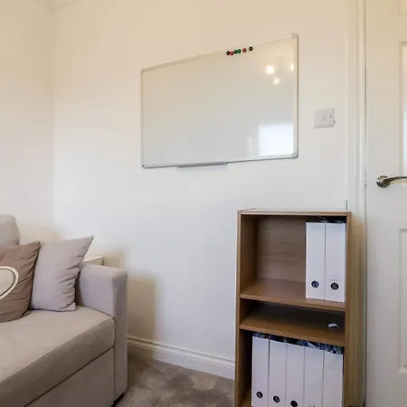 Ferienhaus Bonnie Home, Queens Park, Centre And Hampden Stadium Nearby *