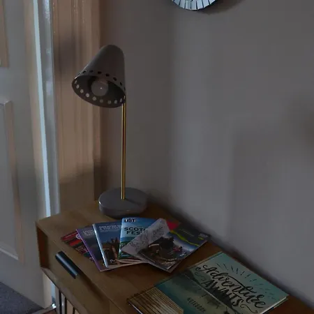 2 Bedroom Oasis In Centre * Glasgow