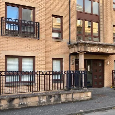 The Art Flat Woodlands Semesterbostad *