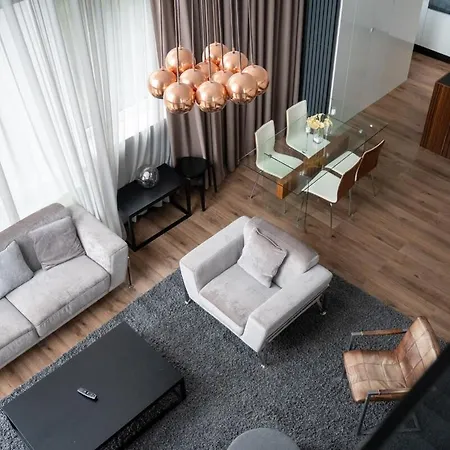 Stunning 3 Bed Penthouse In West End Апартаменты *