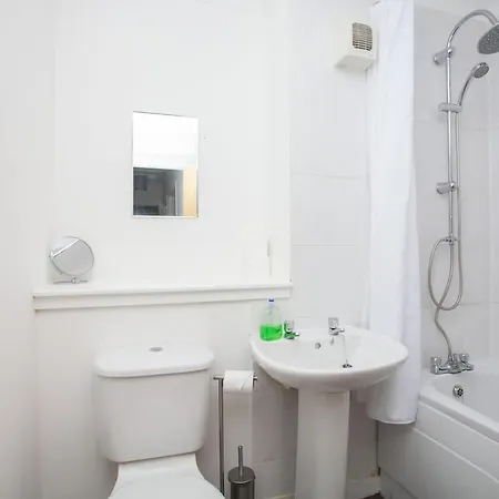 Appartement 3 Bedroom Duplex With Free Parking Glasgow
