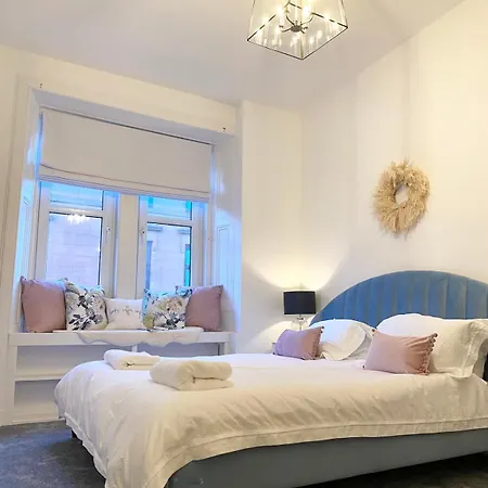 Boutique West End - 'the Nook'