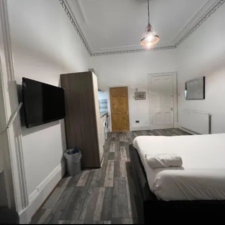 Queens Park * Glasgow