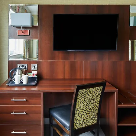 Otel Leonardo West End