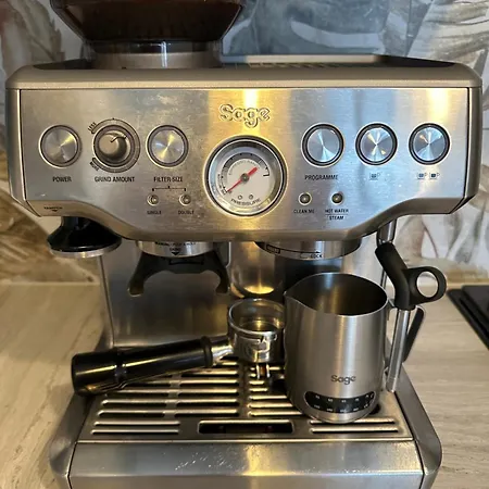 Stunning 2 Bedroom Апартаменты