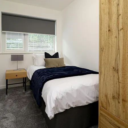 Invergarry Rouken Glen Retreat Апартаменты *