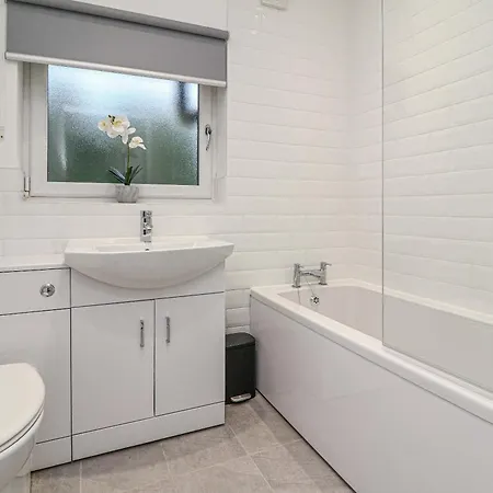 Wyndford Riverside House Tatil Evi Glasgow