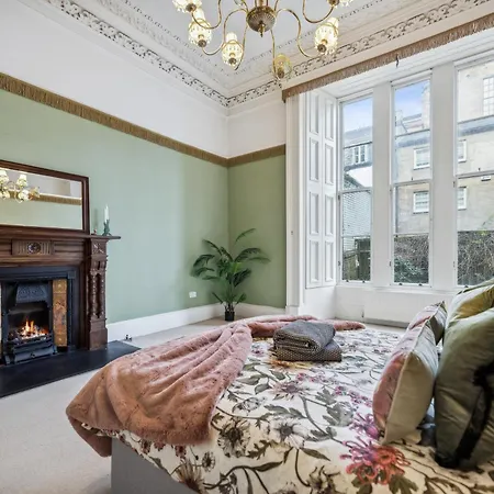 Grand 2 Bed West End Glasgow