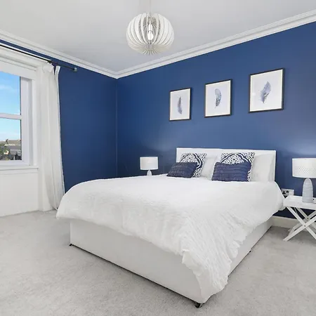 Extravagant 6 Bed Victorian Townhouse With Hot Tub Villa Glasgow