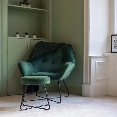 Villa Extravagant 6 Bed Victorian Townhouse With Hot Tub *