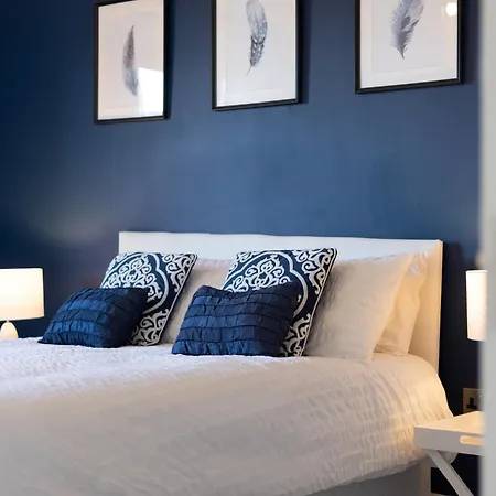 Extravagant 6 Bed Victorian Townhouse With Hot Tub Villa *