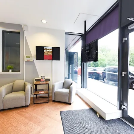 For Student Only Student Roost Gibson Street *