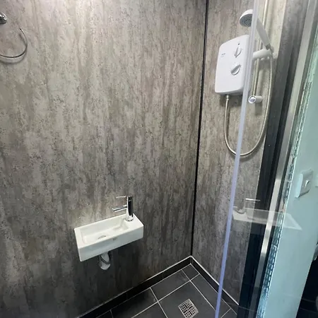 North-west * גלאזגו