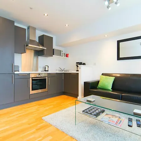 Apartment Mitchell Street