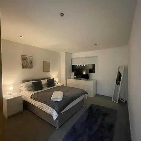 River Clyde Hydro Aprt * 글라스고