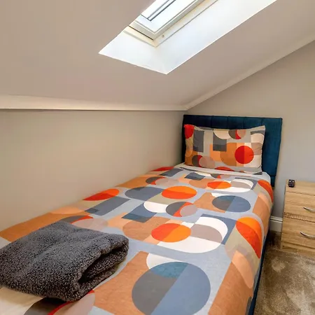 Cosy 4 Bedroom In - Free Parking 度假居 格拉斯哥
