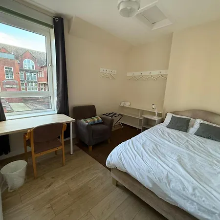 Дом отдыха Hotspur House *