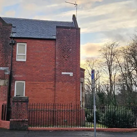 Дом отдыха Hotspur House *