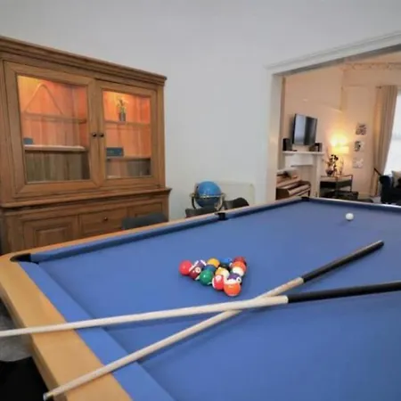 Villa 10 Bedrooms Pool Table Garden Piano *