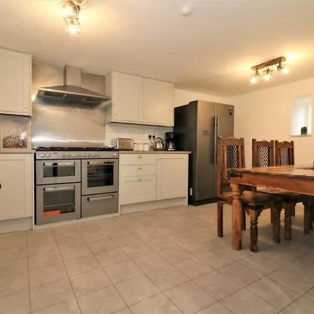 빌라 10 Bedrooms Pool Table Garden Piano 글라스고