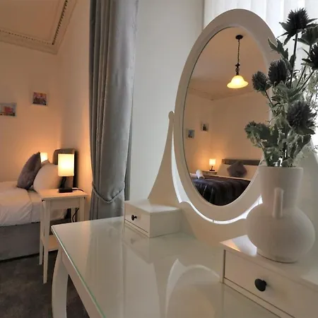 10 Bedrooms Pool Table Garden Piano 글라스고