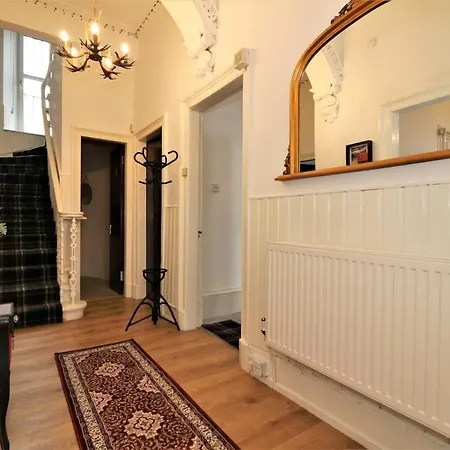 10 Bedrooms Pool Table Garden Piano 빌라 *