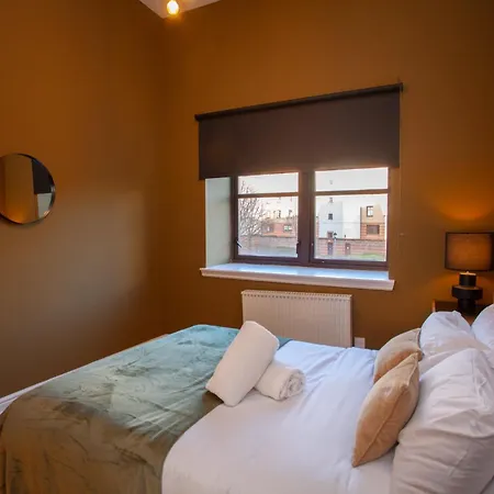 Getaway With Free Parking Feriehus *