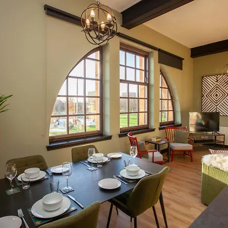 Getaway With Free Parking *